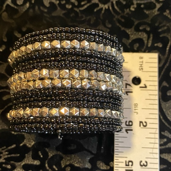 Beaded cuff bracelet, best for wrists under 7”, 2”wide, 2 1/2” across see pics - Picture 3 of 6